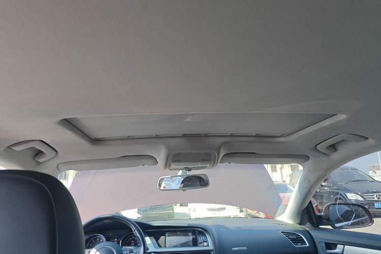 Used Audi A5 2014 Sportback 45 TFSI Headliner