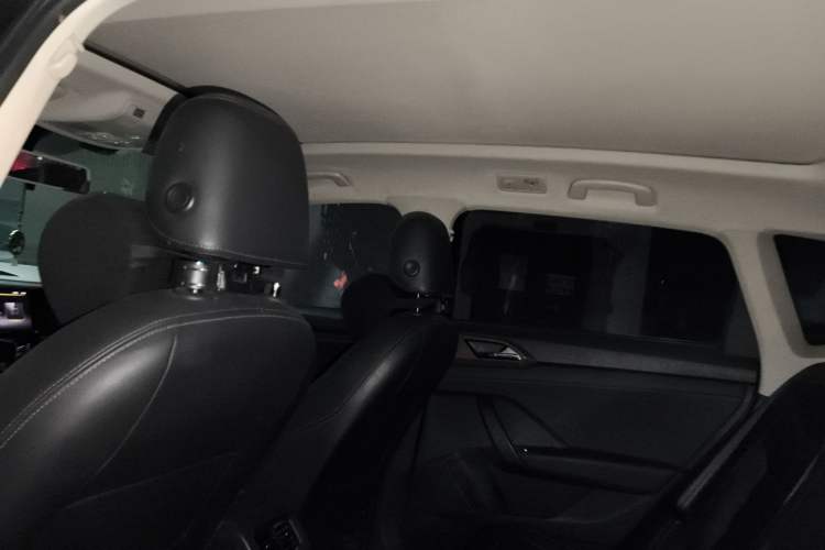 Used Volkswagen Tharu 2021 280TSI Two-Wheel Drive Comfort Edition
