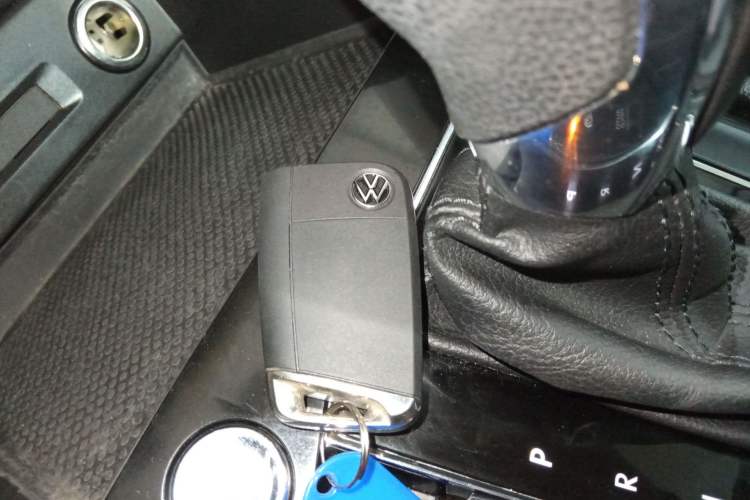 Used Volkswagen Tiguan L 2021 330TSI Automatic Two-Wheel Drive Smart Edition