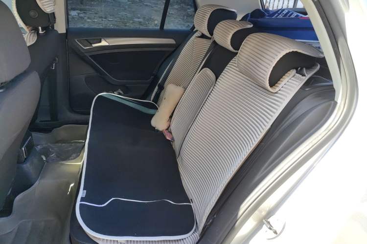 Used Volkswagen Golf 2014 1.6L Manual Fashion Edition