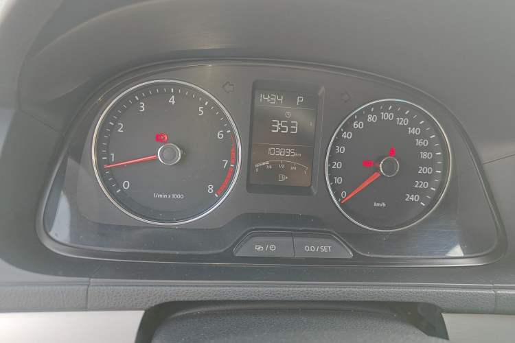 Used Volkswagen Lavida 2014 1.4 TSI DSG BlueMotion Technology Version
