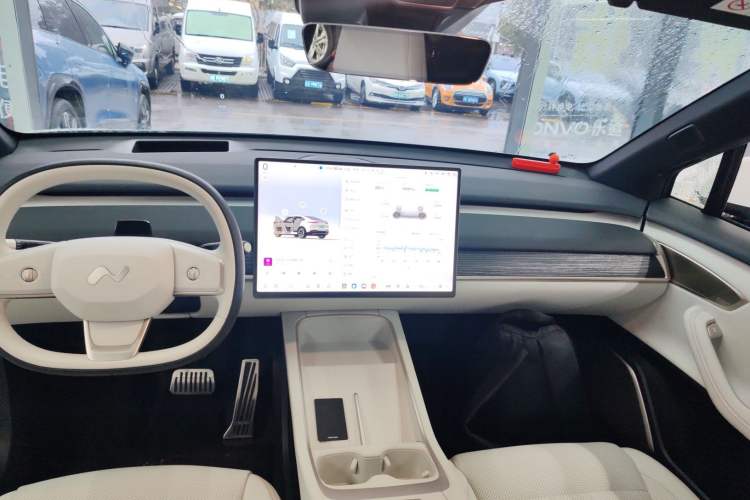 Used ONVO L60 2024 60 kWh Rear-Drive Version