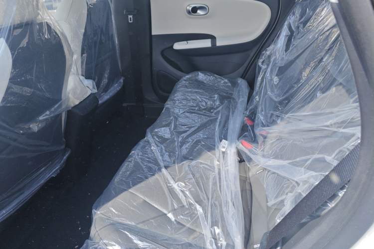 Used Dongfeng NAMMI 01 2025 330KM Youth Edition Left Rear Seat