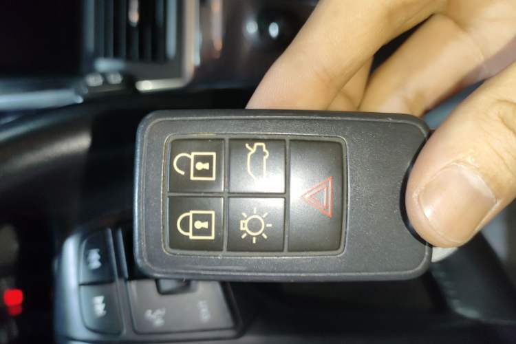 Used Volvo XC60 2017 T5 Smart Upgrade Edition