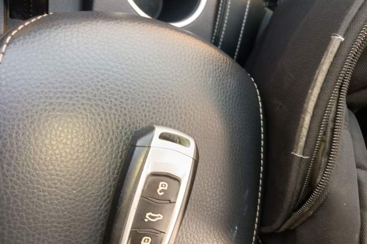 Used Geely Auto Vision X6 2016 1.8L Manual Luxury Model