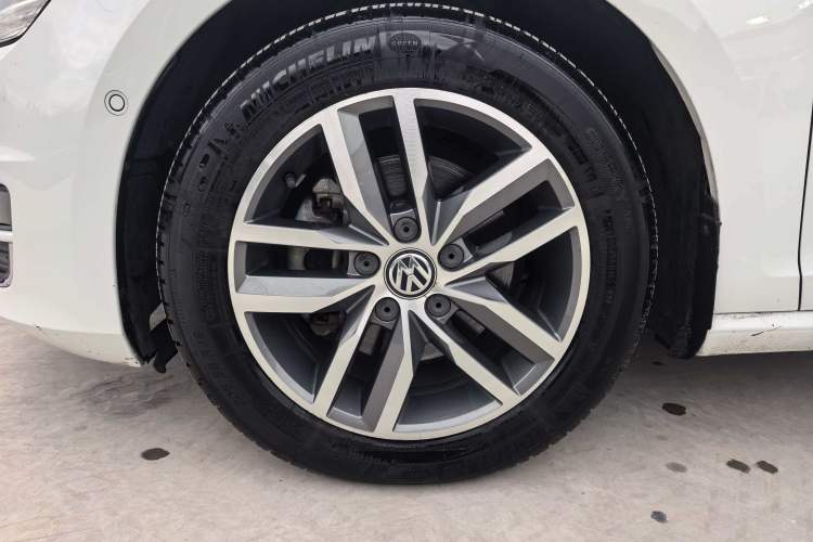 Used Volkswagen Golf 2017 230TSI Automatic Luxury Million-Vehicle Commemorative Edition