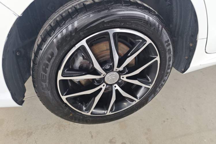 Used BYD Song MAX 2018 1.5T Automatic Smart Connect Flagship Model 6 Seats
