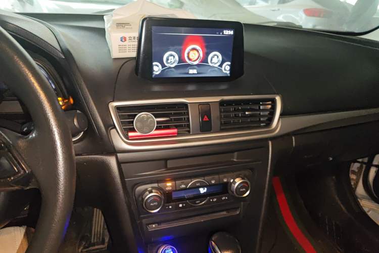 Used Mazda 3 Axela 2019 Cloud-Controlled Sedan 1.5L Automatic Luxury Model China VI Standard