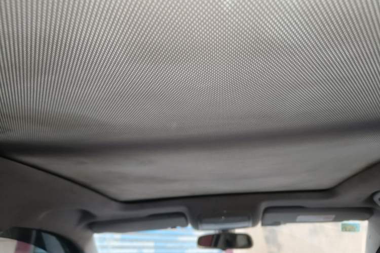 Used Zotye T600 2014 1.5T Manual Luxury Model Headliner