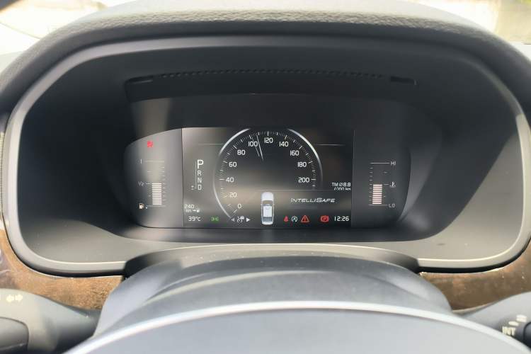 Used Volvo S90 2018 T4 Zhiyuan Edition Instrument Cluster