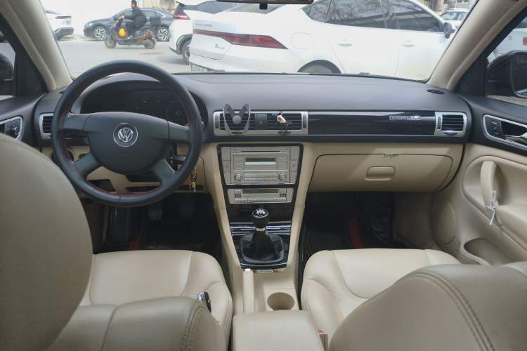 Used Volkswagen Passat 2009 1.8T Manual Luxury Model