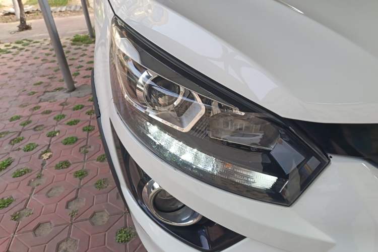 Used BAIC New Energy EX 2018 EX360 Trendy Edition Right Front Headlight
