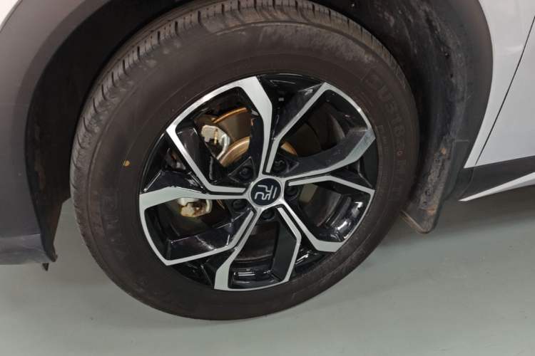 Used BYD Yuan PLUS 2024 Honor Edition 430KM Beyond Model Left Front Wheel Hub