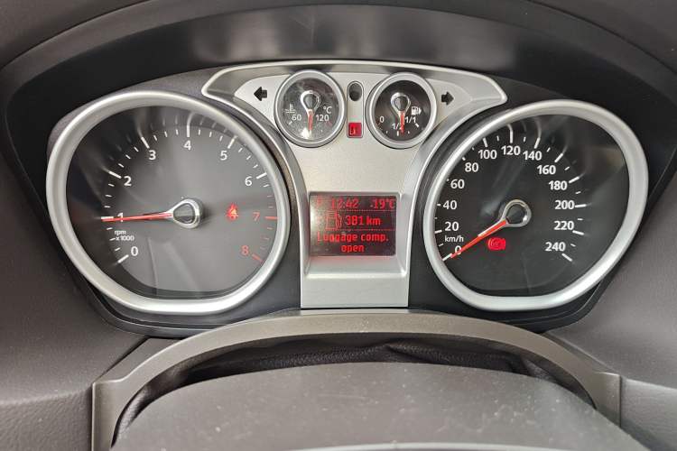 Used Ford Focus 2013 Hatchback Classic 1.8L Automatic Fashion Edition Instrument Cluster