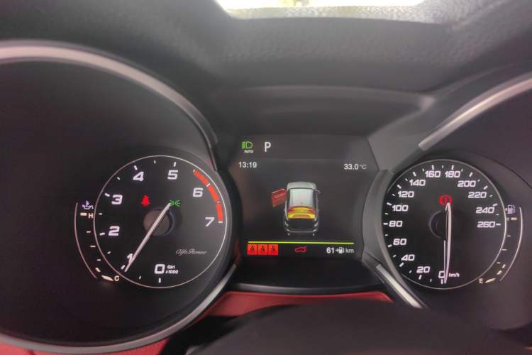 Used Alfa Romeo Stelvio 2017 2.0T 200HP Luxury Edition Instrument Cluster