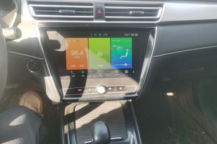 Used Roewe i5 2019 1.5L Automatic 4G Connected Langhao Edition
