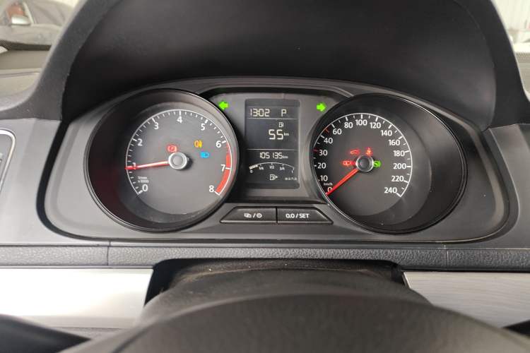 Used Volkswagen Gran Lavida 2015 1.6L Automatic Fashion Edition
