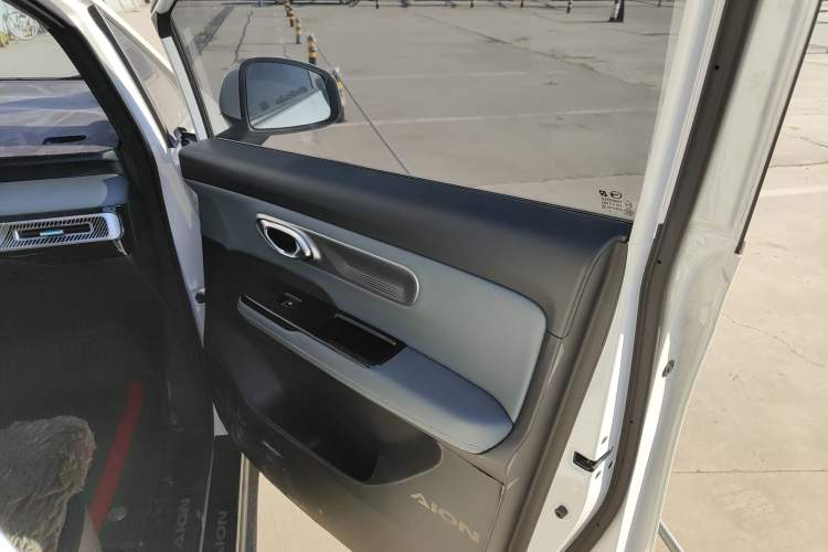 Used AION Y 2023 Younger Star Edition