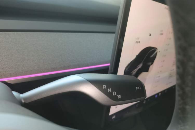 Used Tesla Model Y 2023 Long-Range All-Wheel-Drive Version Gear Lever