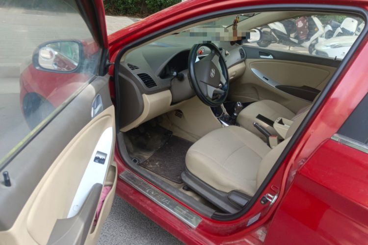 Used Hyundai Verna (older generation) 2010 Sedan 1.4L Manual Standard GL Model
