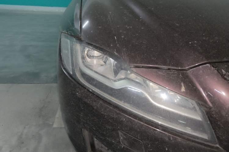 Used Jaguar XFL 2019 XFL 2.0T 250 PS Two-Wheel-Drive Luxury Edition Right Front Headlight