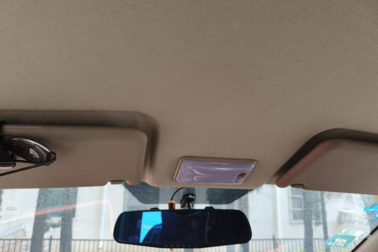 Used BAIC Weiwang M30 2015 1.5L Comfort version DAM15 Headliner