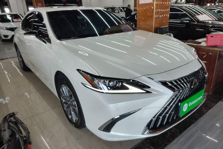 Used Lexus ES 2022 200 Excellence Edition