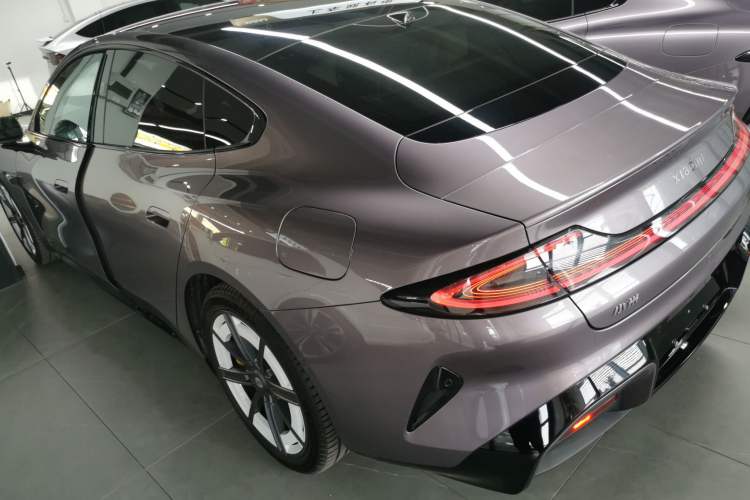 Used Xiaomi Auto SU7 2024 Rear-Drive Ultra-Long Range Advanced Pro-Level Intelligent Driving Version Rear Left 45 Deg