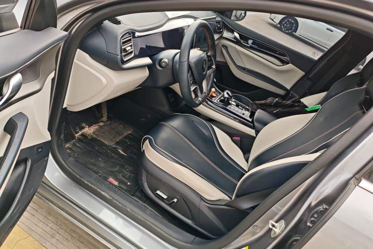 Used BYD Qin PLUS 2021 DM-i 120KM Flagship Model Driver Seat