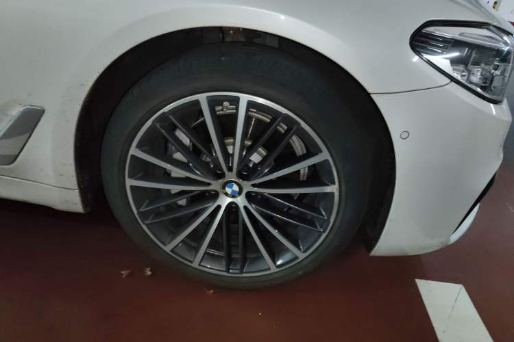 Used BMW 5 Series 2020 530Li Luxury Edition M Sport Package
