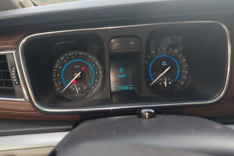 Used Buick GL8 2015 2.4L Luxury Business Premium Edition Instrument Cluster