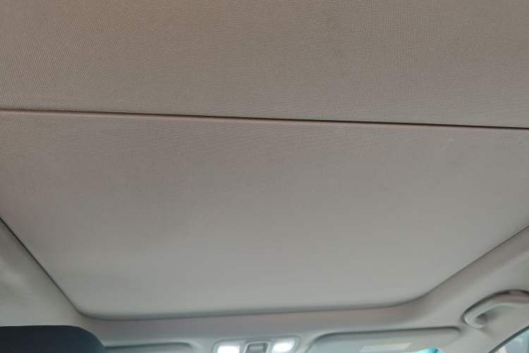 Used Kia Carens 2013 2.0L 7-Seater Automatic Standard Version China IV Standard
