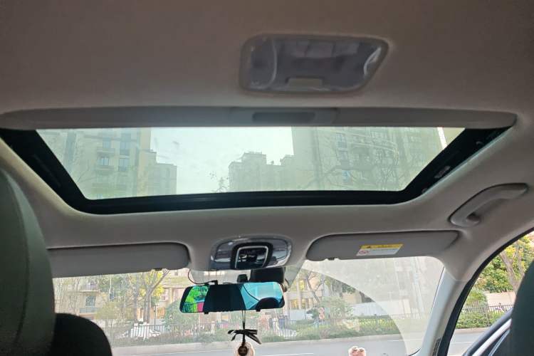 Used Hyundai Elantra 2023 1.5L CVT LUX Prestige Edition Headliner