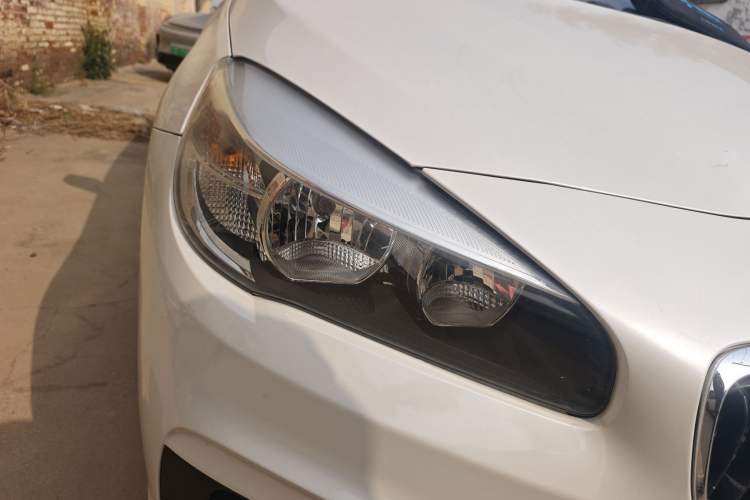 Used BMW 2 Series Gran Tourer 2015 218i Leading Model Right Front Headlight