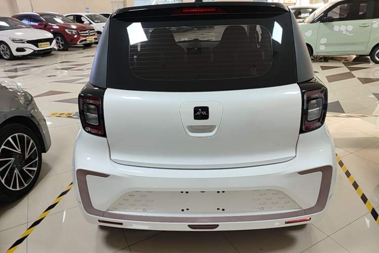 Used JAC Yiwei E10X 2024 Charming Edition 301km Lite