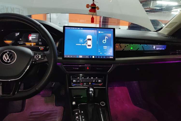 Used Volkswagen Lavida 2021 1.5L Automatic Comfort Edition Audio And AC Panel