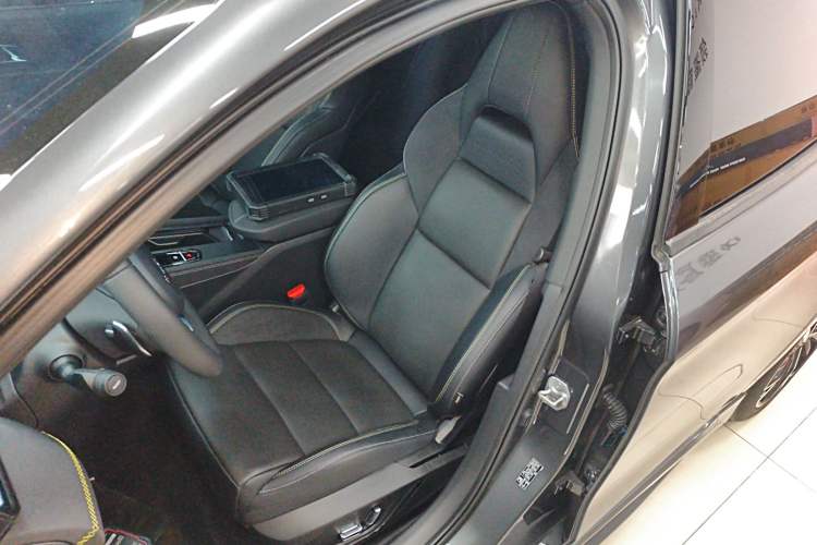 Used Lynk & Co 03 2023 1.5TD DCT JingPro
