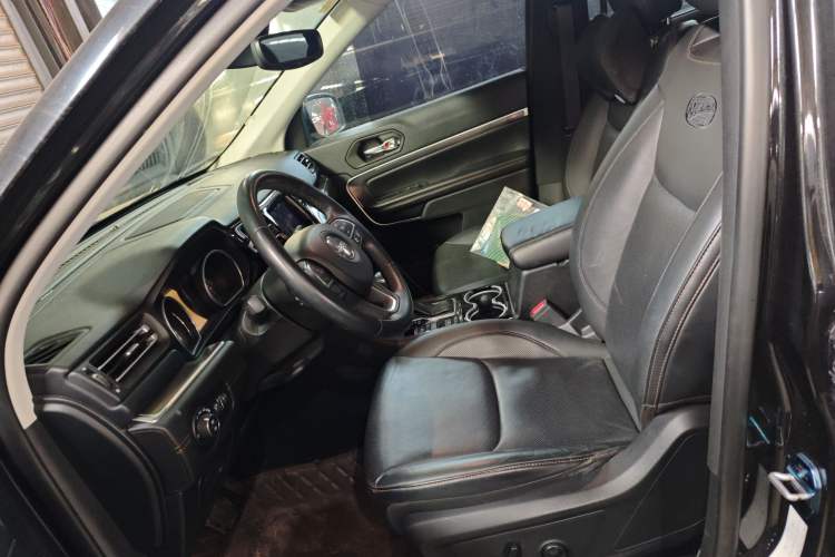 Used Jeep Grand Commander 2018 2.0T Four-Wheel Drive Smart Enjoyment Version China V Emission Standard