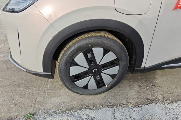 Used Wuling Bingo S 2025 Model 325km Deluxe Edition