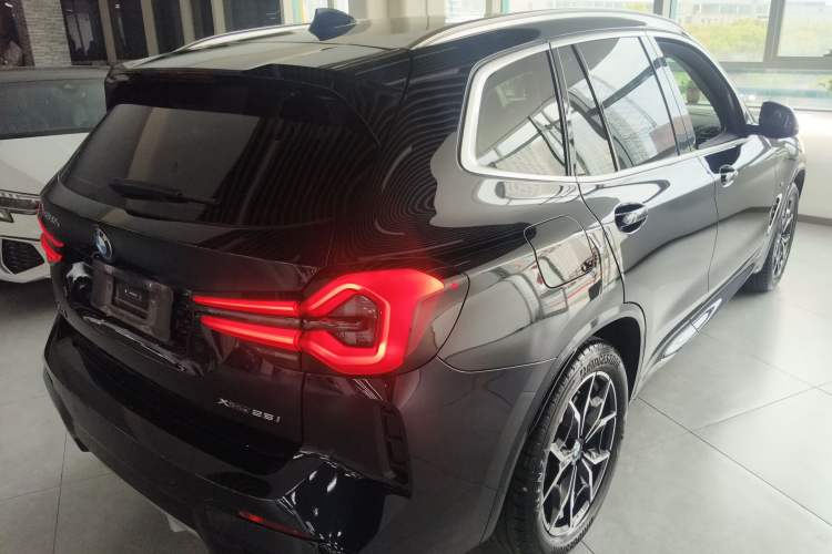 Used BMW X3 2023 xDrive25i M Sport Package Rear Right 45 Deg