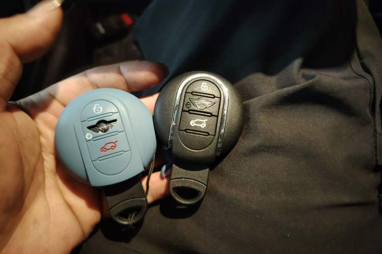 Used MINI MINI 2022 Updated 1.5T COOPER Artist
