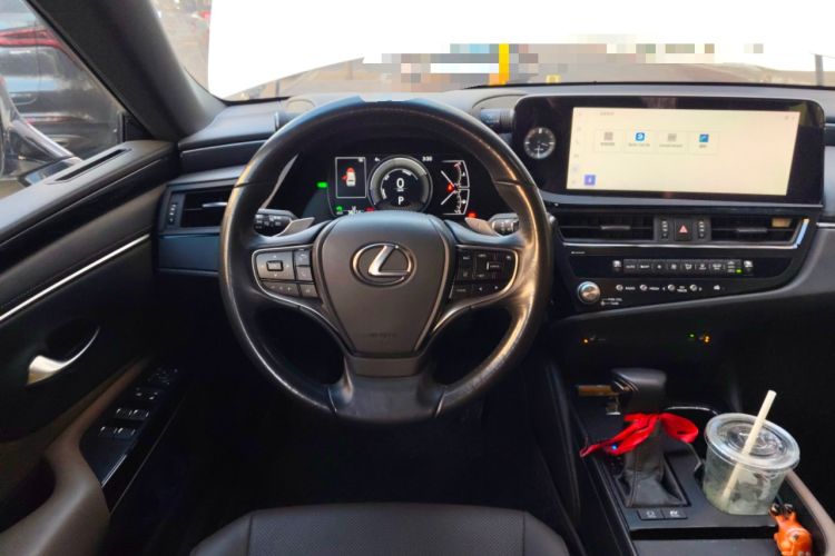 Used Lexus ES 2022 300h Excellence Edition
