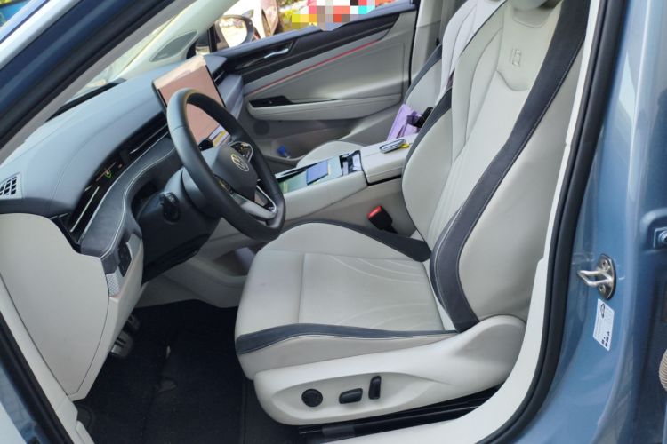 Used Volkswagen ID.7 VIZZION 2024 First Edition Left Front Seat