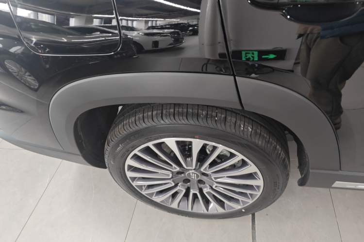 Used JETOUR Shanhai L9 2024 1.5TD 2DHT Executive Edition 5 Seats