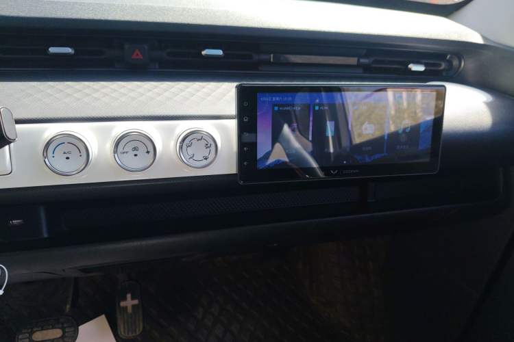 Used Wuling Hongguang MINIEV 2022 GAMEBOY 300km Enthusiast Model with Lithium Iron Phosphate
