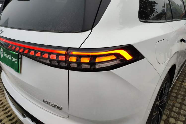 Used Dongfeng eπ eπ008 2026 Model Six-Seat Pure-Electric Family Edition
