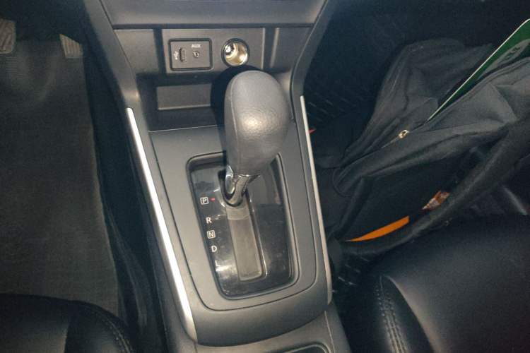 Used Nissan Sylphy 2024 Classic 1.6XE CVT Comfort Edition Gear Lever