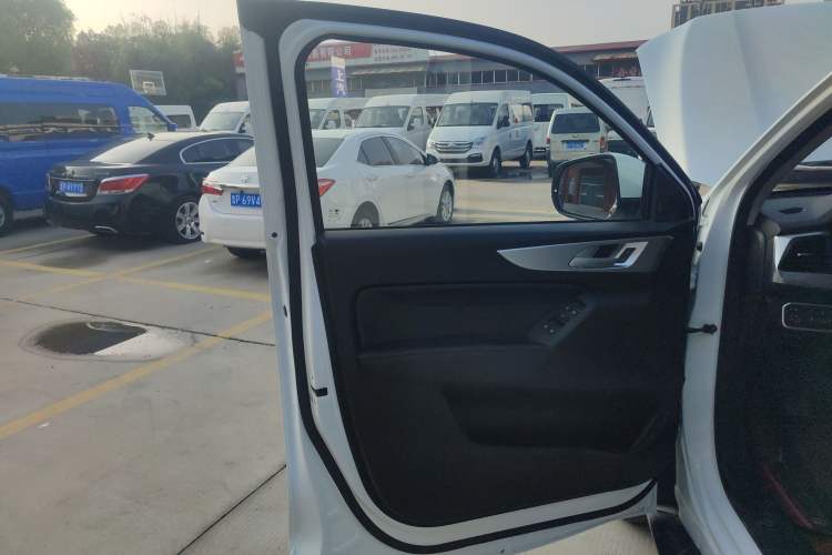 Used Great Wall Poer 2021 2.0T Commercial Version Manual Transmission Gasoline Two-Wheel Drive Elite Trim with Long Bed – GW4C20B
