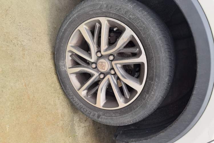 Used Baojun 730 2019 1.5L Manual Fashion Model 7-seater National V