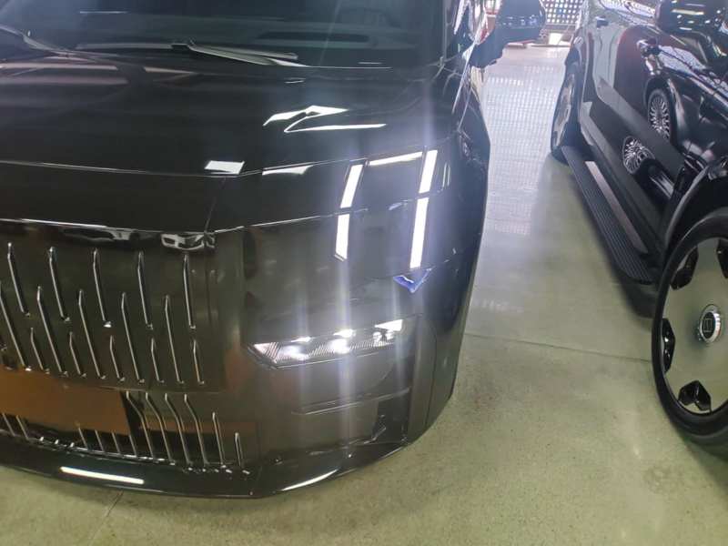 Used Zeekr 009 2024 Six-Seat Executive Version 4WD 108 kWh — 23